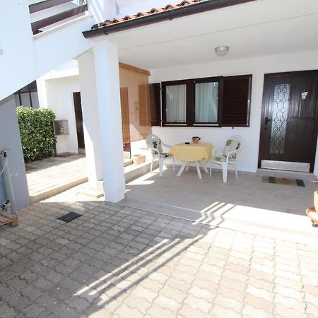Apartment Irena Pula Zewnętrze zdjęcie
