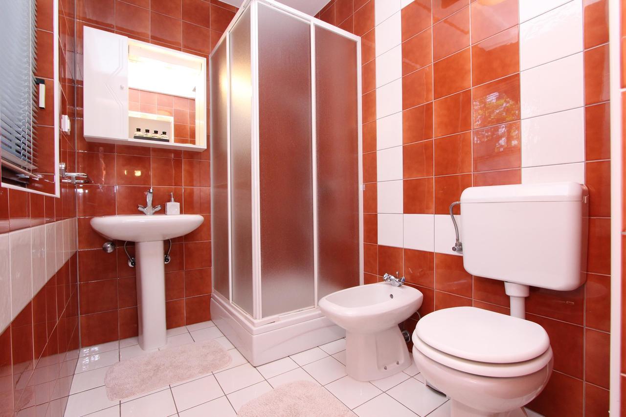 Apartment Irena Pula Zewnętrze zdjęcie
