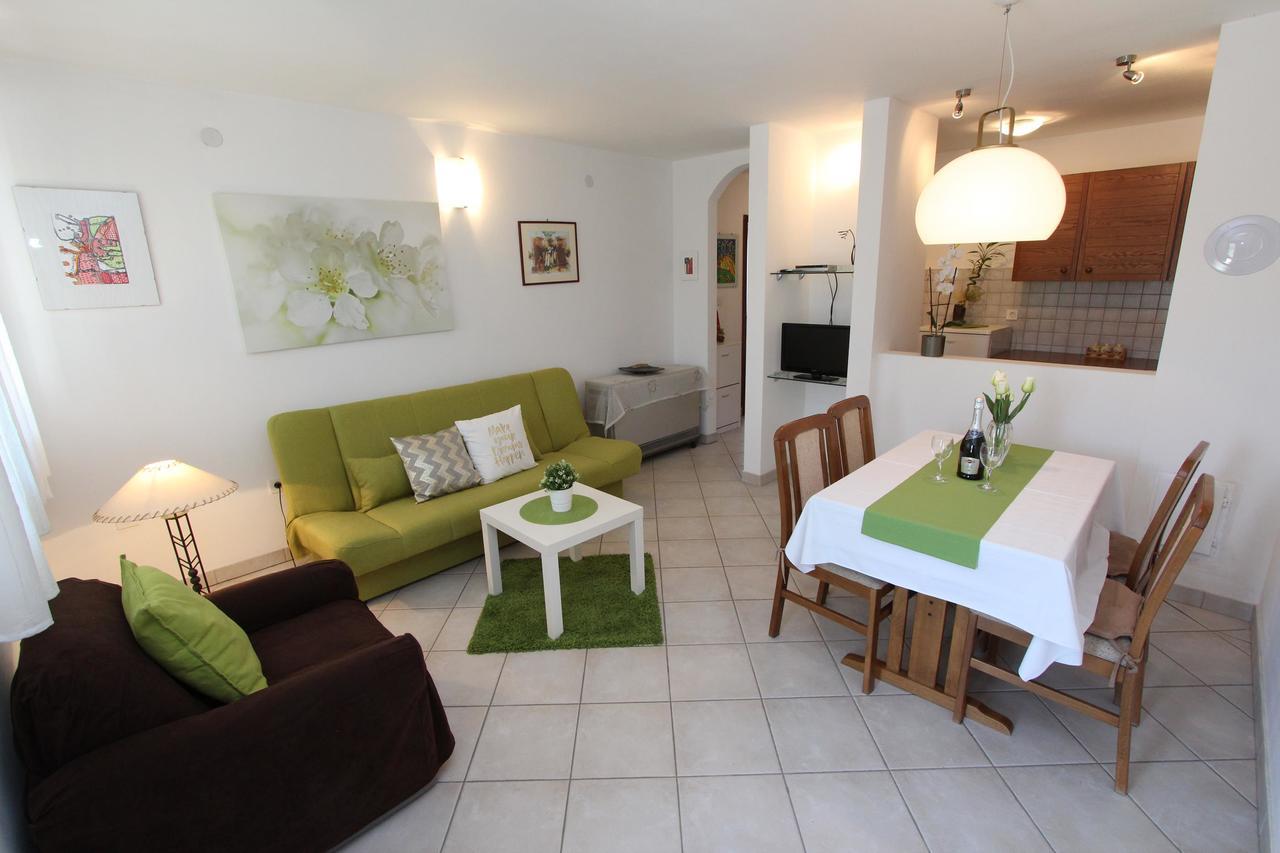 Apartment Irena Pula Zewnętrze zdjęcie