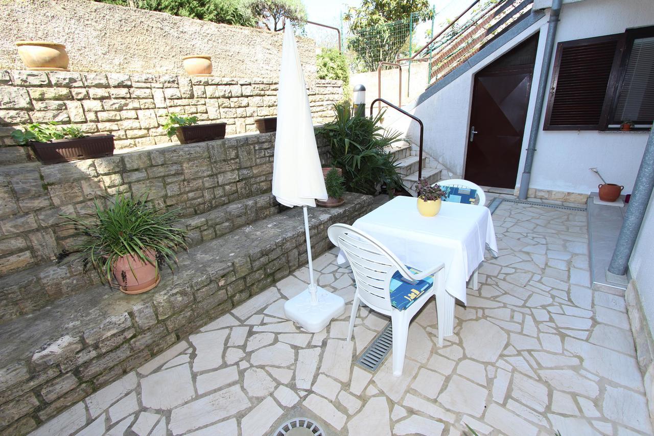 Apartment Irena Pula Zewnętrze zdjęcie