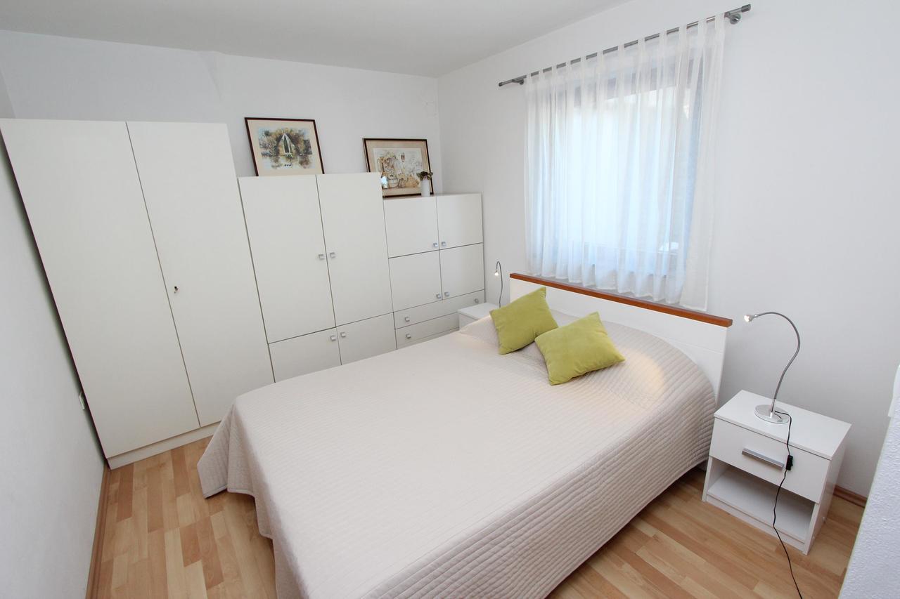 Apartment Irena Pula Zewnętrze zdjęcie