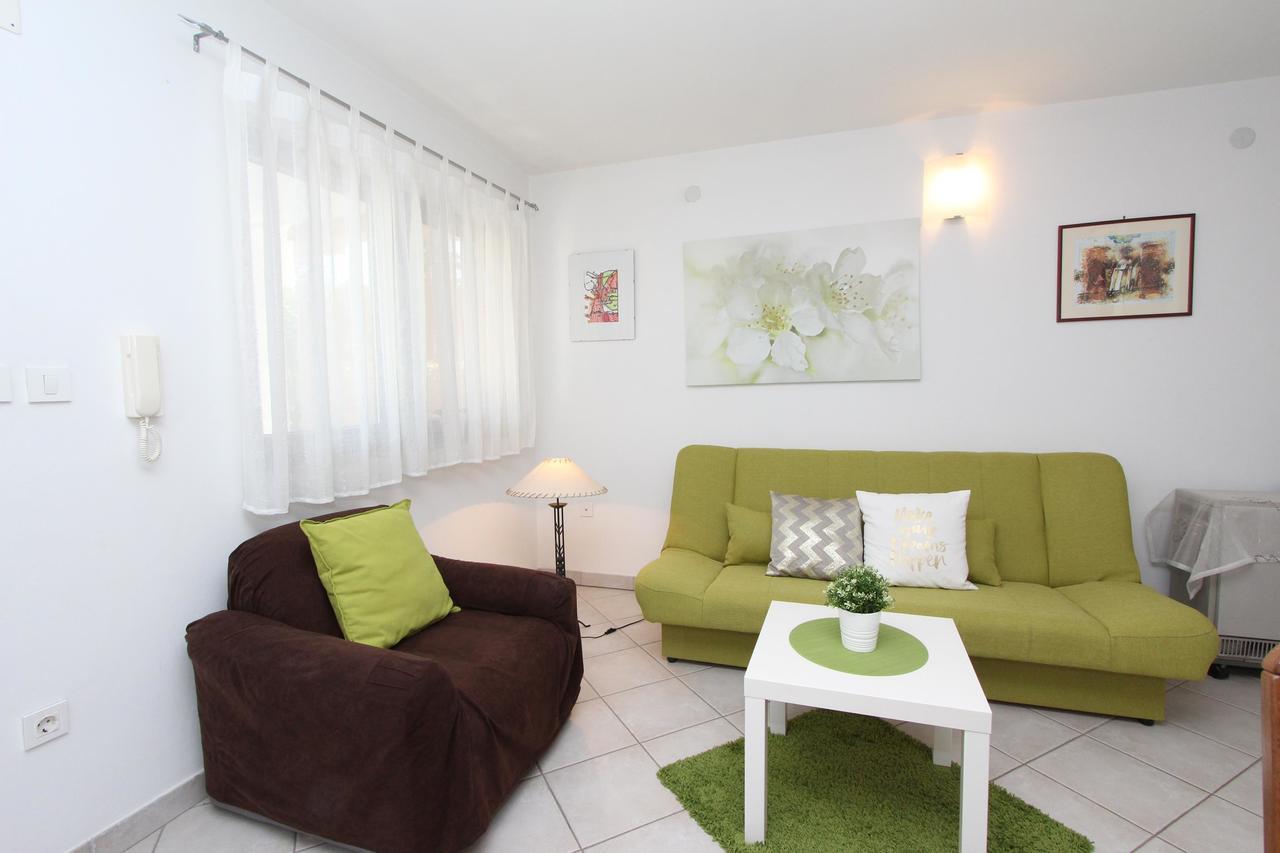 Apartment Irena Pula Zewnętrze zdjęcie